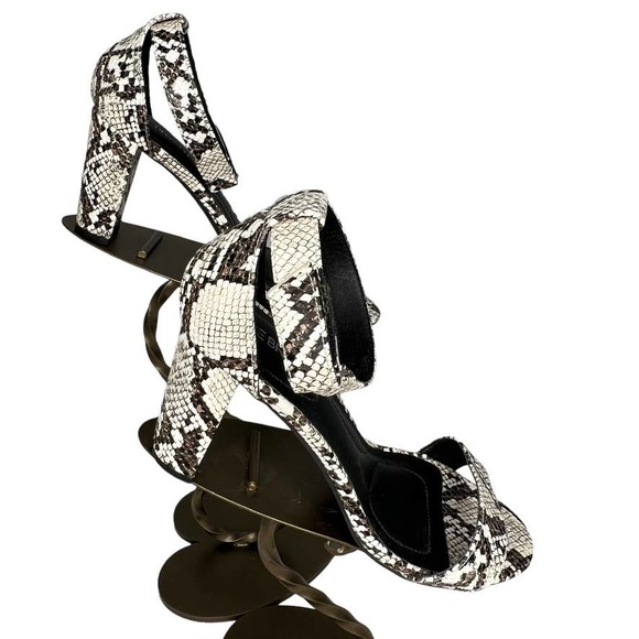 Lane Bryant Reptile Print Sandals with Ankle Strap Size 8W - Picture 8 of 8